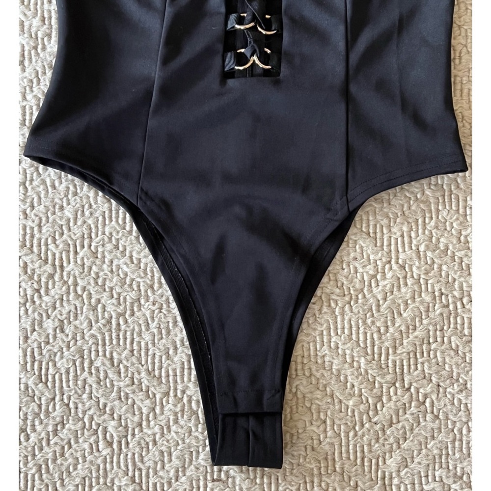 NWOT onTwelfth Chunky Lace Up BodySuit - S - Picture 5 of 11